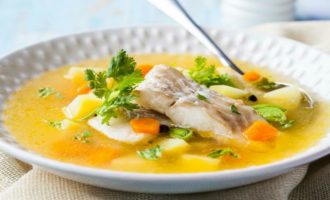 Как приготовить рыбный суп (уху) из путассу