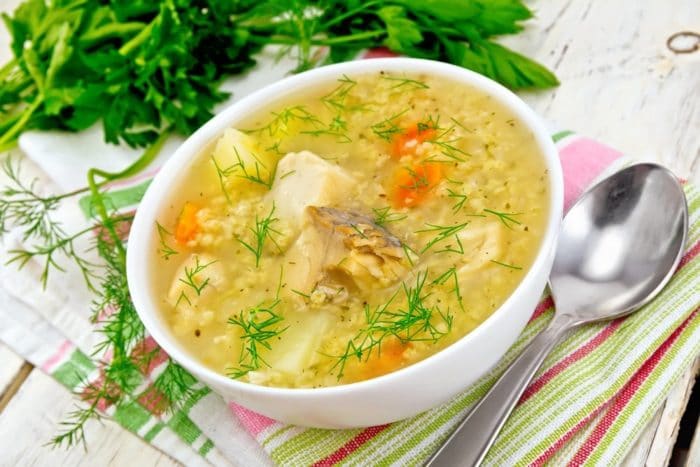 сливочный суп со скумбрией и пшеном 