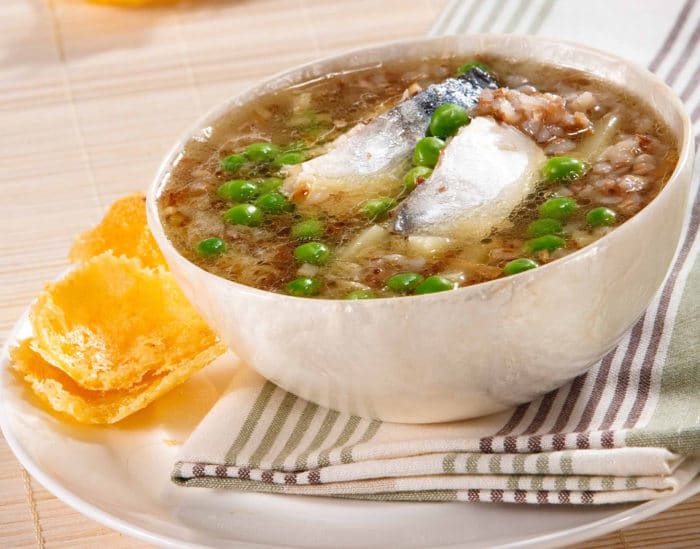наваристый суп из скумбрии с белой фасолью 