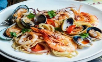 Восхитительная паста с морепродуктами: лучшие рецепты от опытных кулинаров