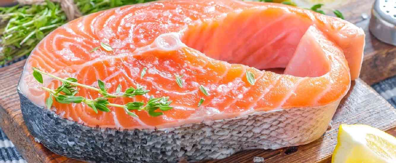 Какую рыбу мы можем купить вместо вкуснейшего деликатеса: рейтинг популярных производителей в России